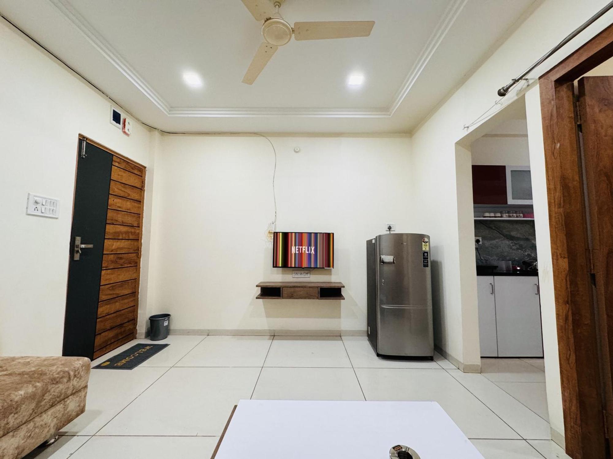 Home Escape 1Bhk Apartment Near Bombay Hospital Индаур Экстерьер фото