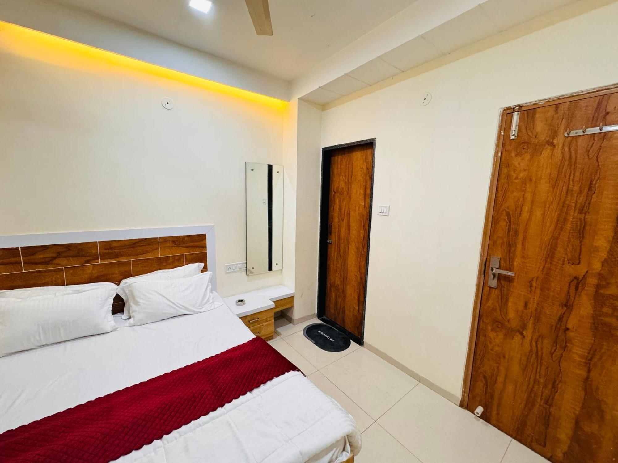 Home Escape 1Bhk Apartment Near Bombay Hospital Индаур Экстерьер фото