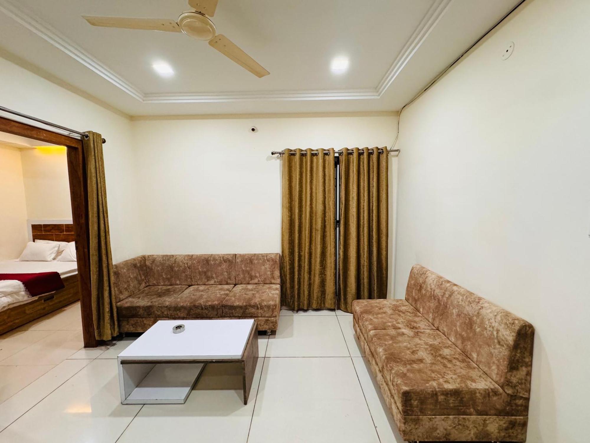Home Escape 1Bhk Apartment Near Bombay Hospital Индаур Экстерьер фото