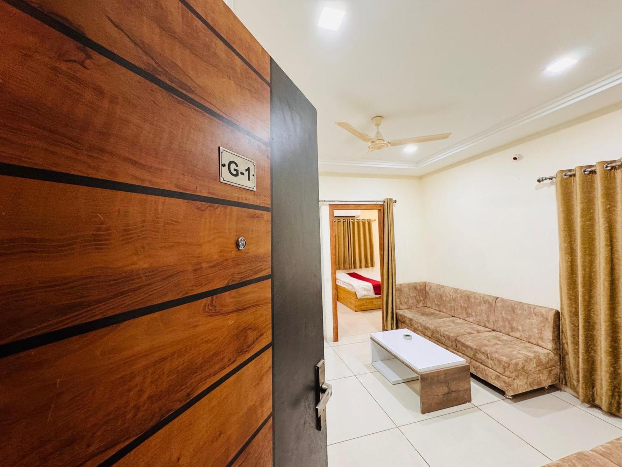 Home Escape 1Bhk Apartment Near Bombay Hospital Индаур Экстерьер фото